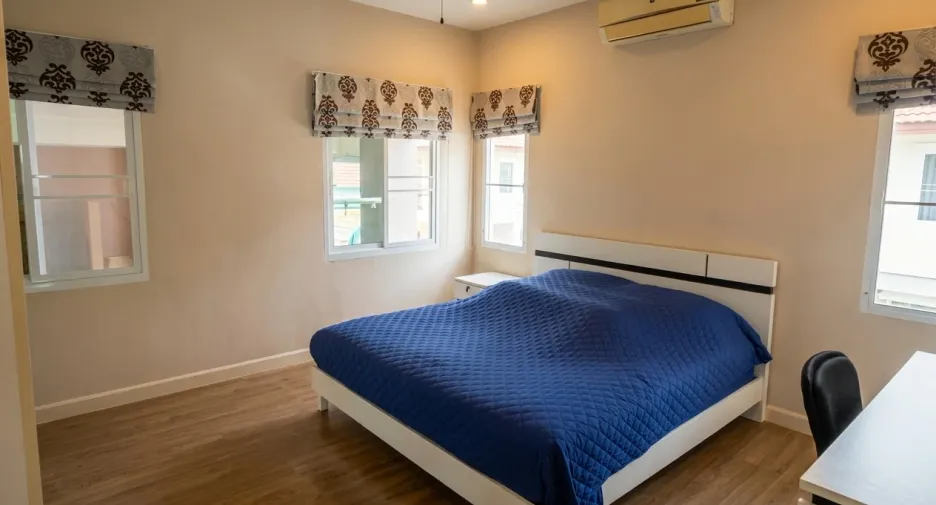 À vendre 2 chambres maison à Bang Saray, Pattaya