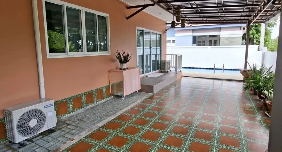 À vendre 2 chambres maison à Bang Saray, Pattaya