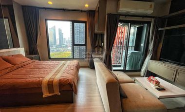 À louer 1 chambre condo à Huai Khwang, Bangkok