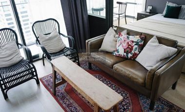 Wohnung zur Miete mit 1 Zimmer in Bang Rak, Bangkok