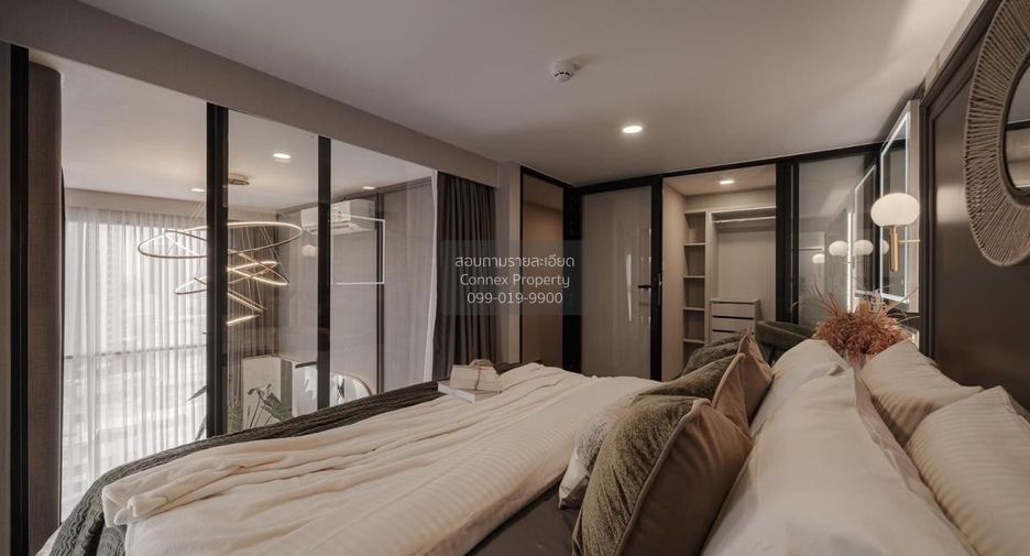 For rent 2 bedrooms condo in Huai Khwang, Bangkok