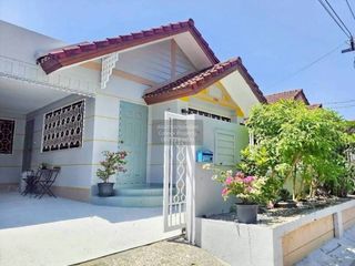 For rent 3 bedrooms townhouse in Thalang, Phuket