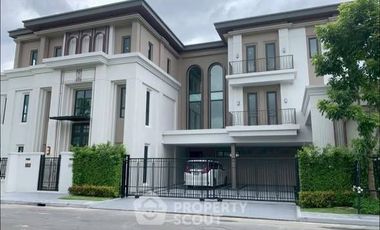 Haus zum Kauf mit 6 Zimmer in Saphan Sung, Bangkok
