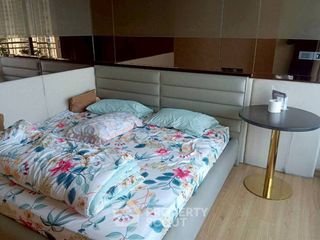 For sale 3 bedrooms condo in Huai Khwang, Bangkok