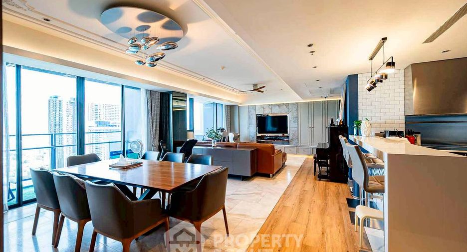Condo en venta de 3 habitaciones en Sathon, Bangkok
