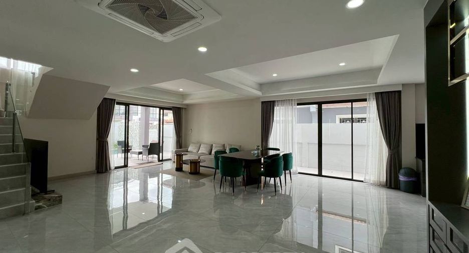 For sale 5 bedrooms house in Bang Lamung, Chonburi