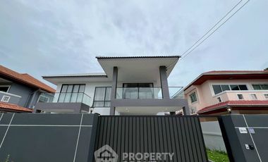 For sale 5 bedrooms house in Bang Lamung, Chonburi