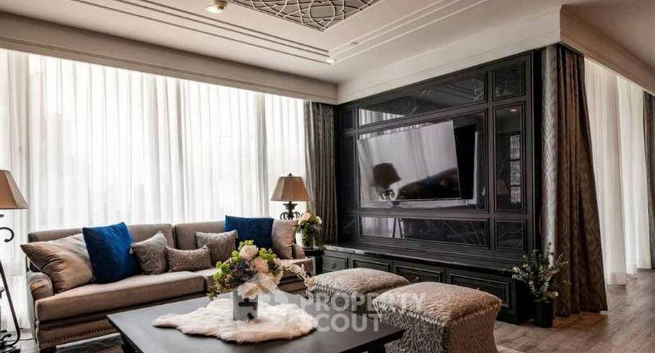 For sale 3 bedrooms condo in Pathum Wan, Bangkok