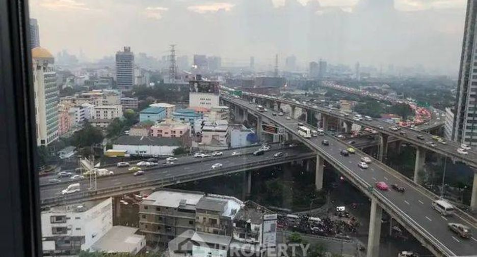 For rent 2 bedrooms condo in Bang Kapi, Bangkok