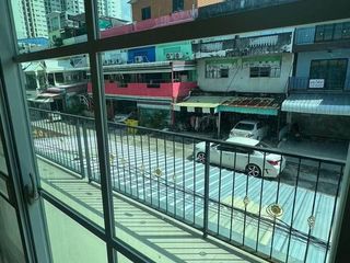 Casa adosada en alquiler de 5 habitaciones en Bang Lamung, Chonburi