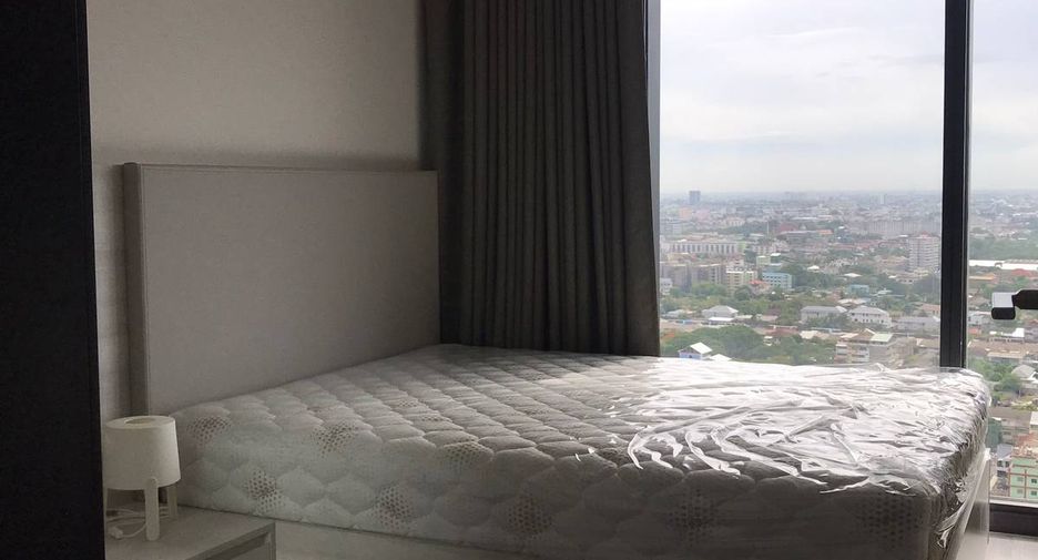 À louer 1 chambre condo à Phra Khanong, Bangkok