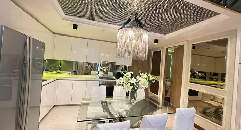 For rent 3 bedrooms condo in Jomtien, Pattaya