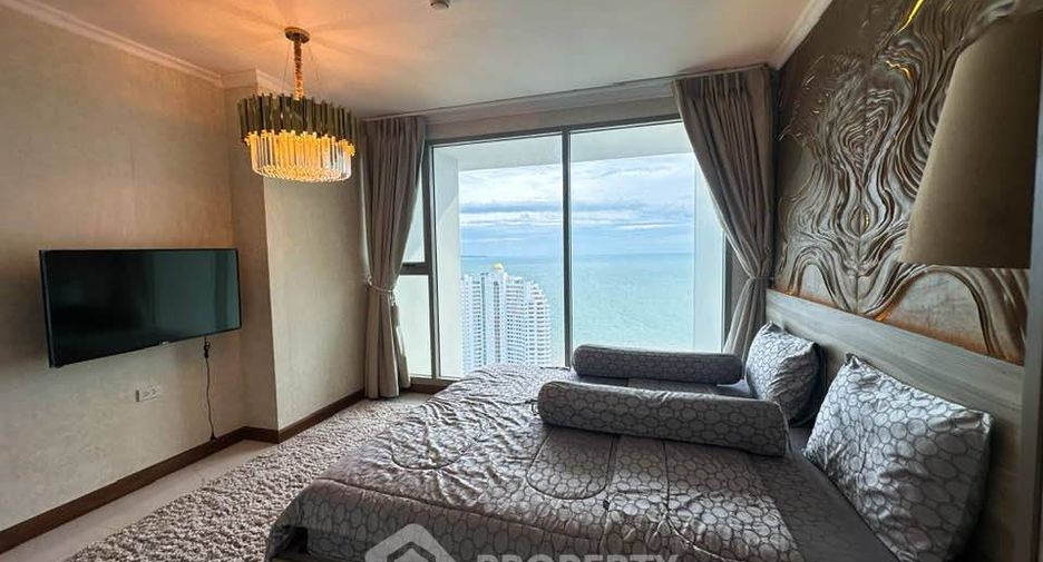 For rent 3 bedrooms condo in Jomtien, Pattaya