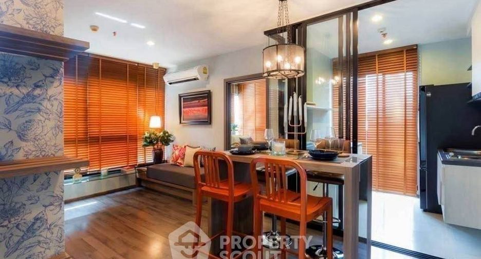 For rent 2 bedrooms condo in Watthana, Bangkok