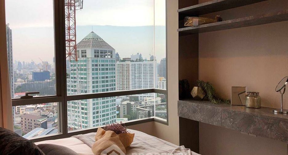 À louer 1 chambre condo à Khlong Toei, Bangkok