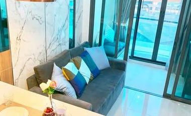 Condo en alquiler de 2 habitaciones en Bang Na, Bangkok