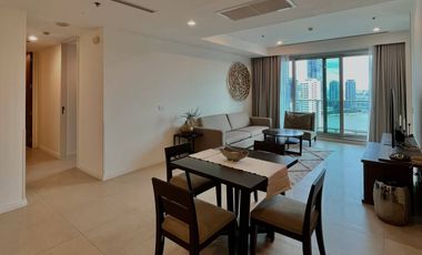 For rent 3 bedrooms condo in Sathon, Bangkok