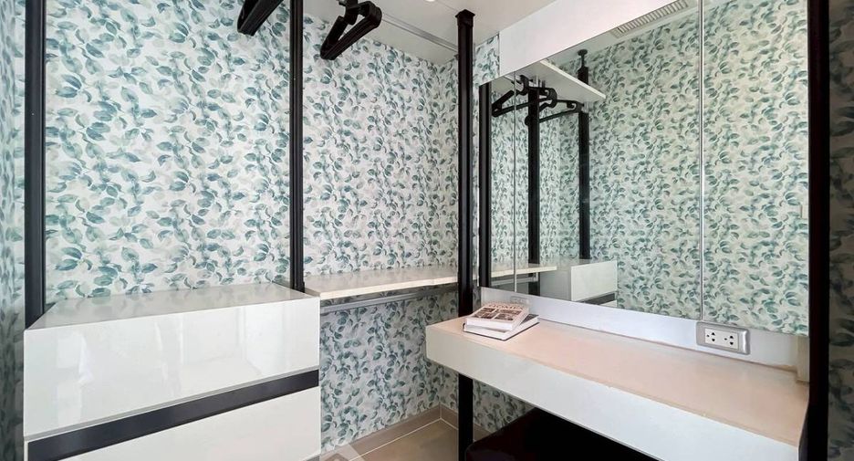 Condo en alquiler de 1 habitaciones en Khlong Toei, Bangkok