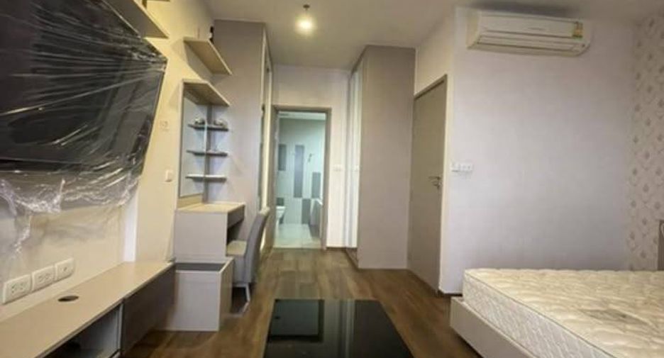Condo en alquiler de 3 habitaciones en Khlong San, Bangkok