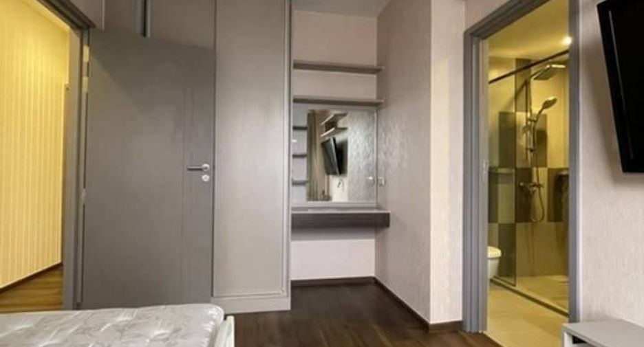 Condo en alquiler de 3 habitaciones en Khlong San, Bangkok