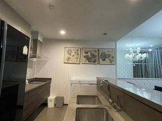 Condo en alquiler de 3 habitaciones en Khlong San, Bangkok