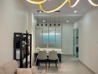 Wohnung zur Miete mit 2 Zimmer in Bang Rak, Bangkok