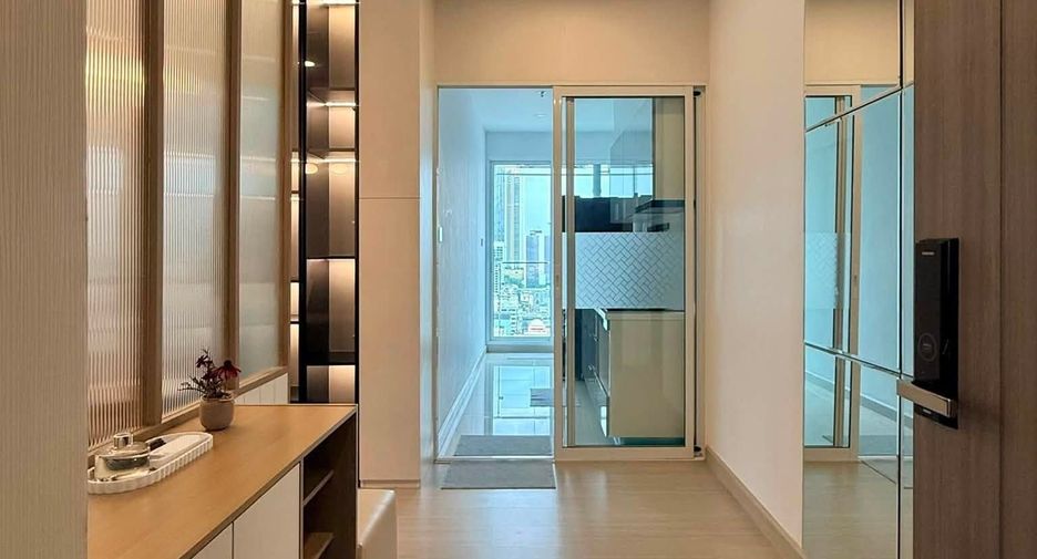 Wohnung zur Miete mit 2 Zimmer in Bang Rak, Bangkok