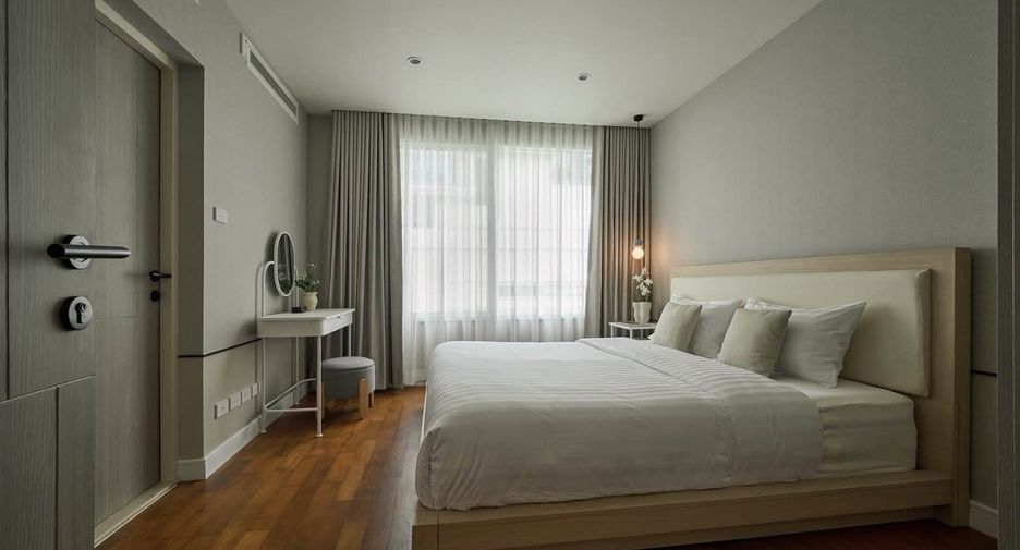 Wohnung zur Miete mit 3 Zimmer in Pathum Wan, Bangkok