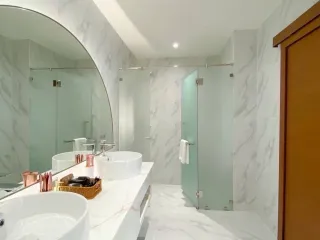Villa zum Kauf mit 4 Zimmer in Bang Lamung, Chonburi
