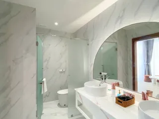 Villa zum Kauf mit 4 Zimmer in Bang Lamung, Chonburi