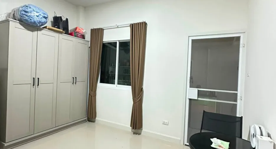 Haus zum Kauf mit 3 Zimmer in Bang Lamung, Chonburi