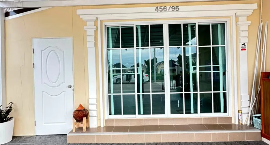 Haus zum Kauf mit 3 Zimmer in Bang Lamung, Chonburi