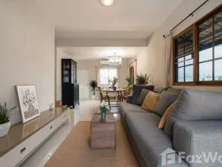 Casa adosada en alquiler de 3 habitaciones en Khlong Luang, Pathum Thani