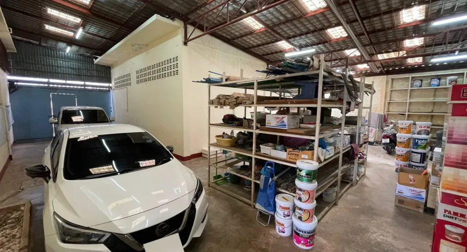 For sale 10 bedrooms retail Space in Mueang Sakon Nakhon, Sakon Nakhon