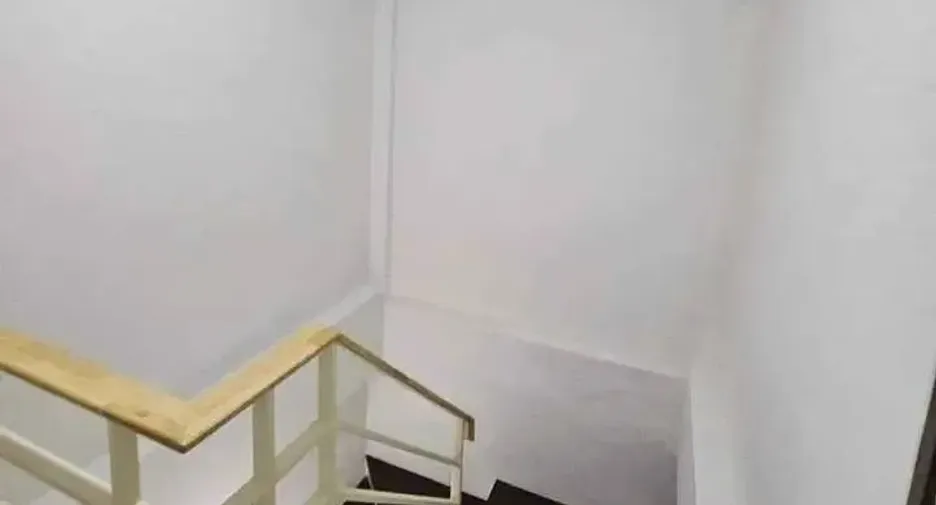 À vendre 2 chambres maison de ville à Mueang Lop Buri, Lopburi