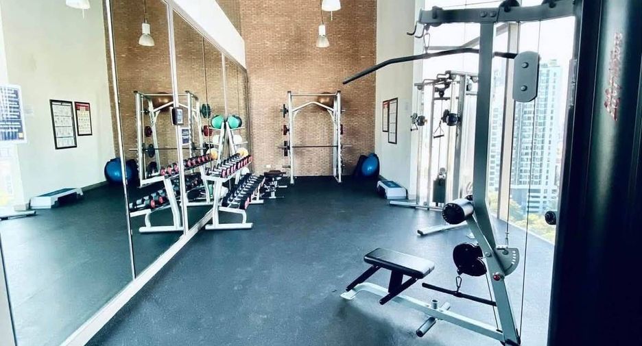 For rent 1 bed condo in Khlong Toei, Bangkok