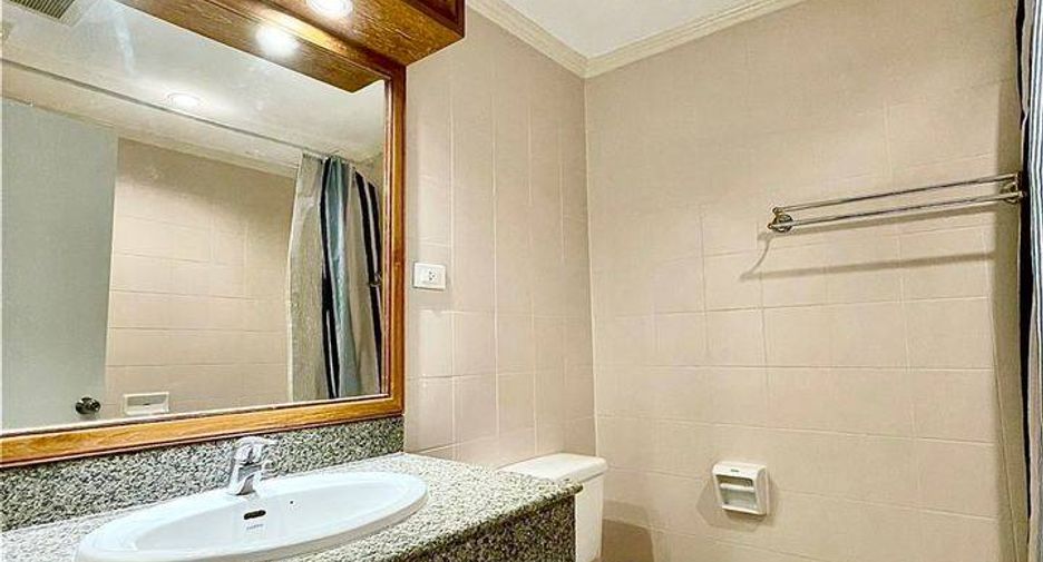 À vendre 2 chambres condo à Khlong Toei, Bangkok