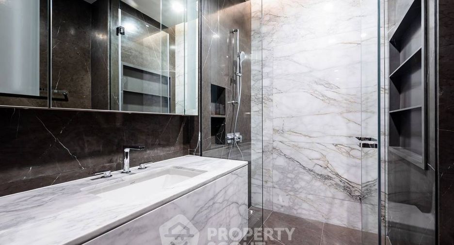 For sale 2 bedrooms condo in Watthana, Bangkok