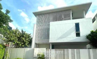 Haus zur Miete und zum Kauf mit 4 Zimmer in Bueng Kum, Bangkok