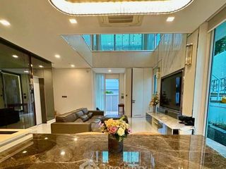 Haus zur Miete und zum Kauf mit 4 Zimmer in Bueng Kum, Bangkok