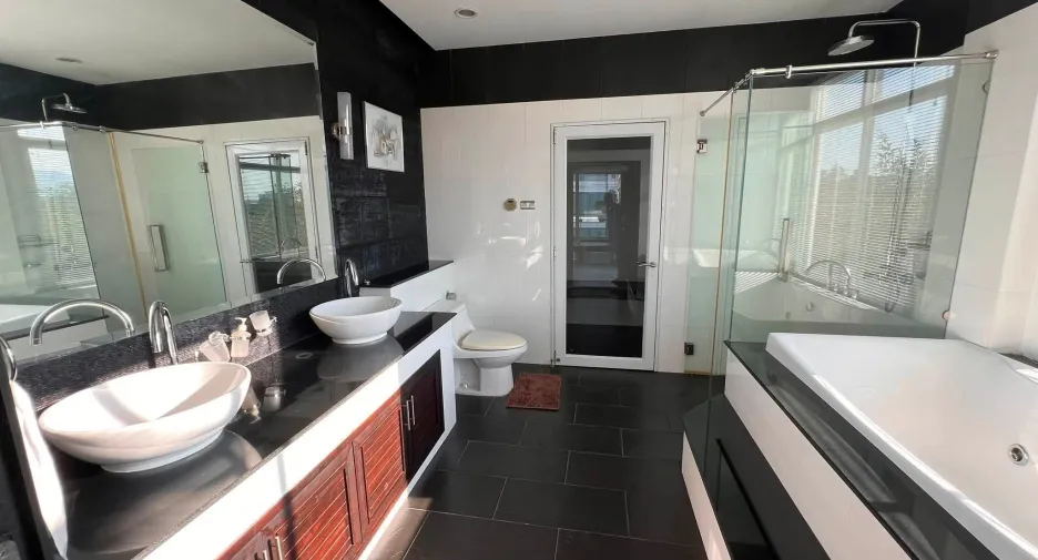 For sale and for rent 3 bedrooms villa in Hua Hin, Prachuap Khiri Khan