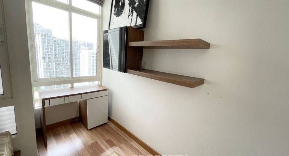 Wohnung zur Miete mit 2 Zimmer in Phra Khanong, Bangkok