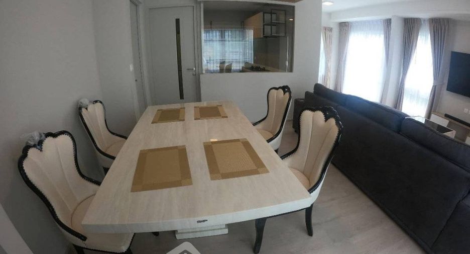 Casa en alquiler de 3 habitaciones en Prawet, Bangkok