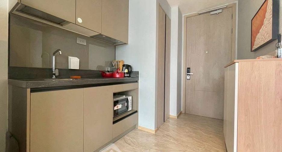 Wohnung zur Miete mit 1 Zimmer in Huai Khwang, Bangkok