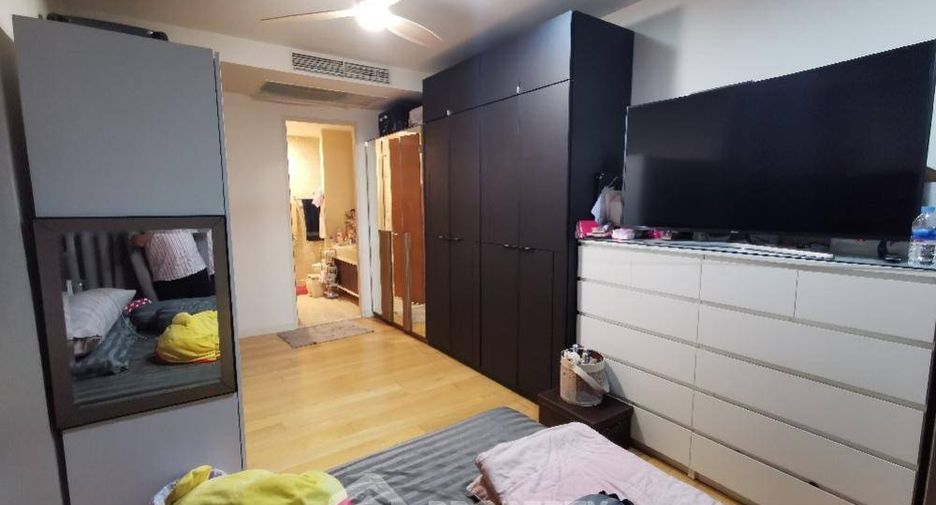 For sale 4 bedrooms condo in Bang Kho Laem, Bangkok