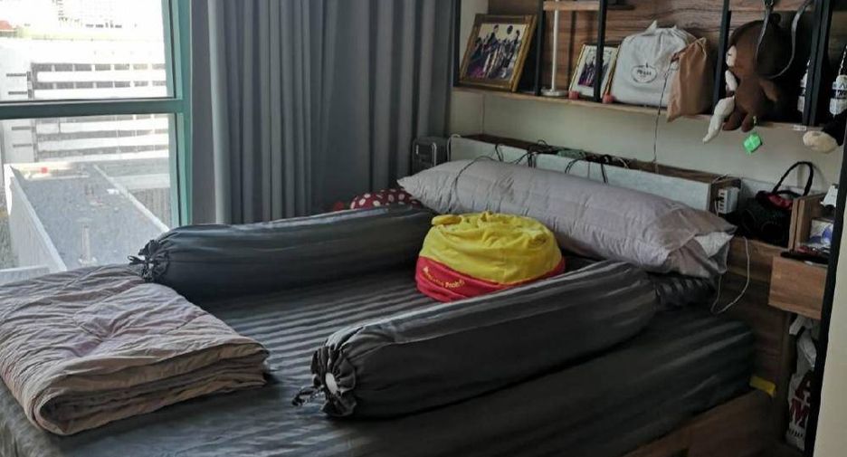 For sale 4 bedrooms condo in Bang Kho Laem, Bangkok