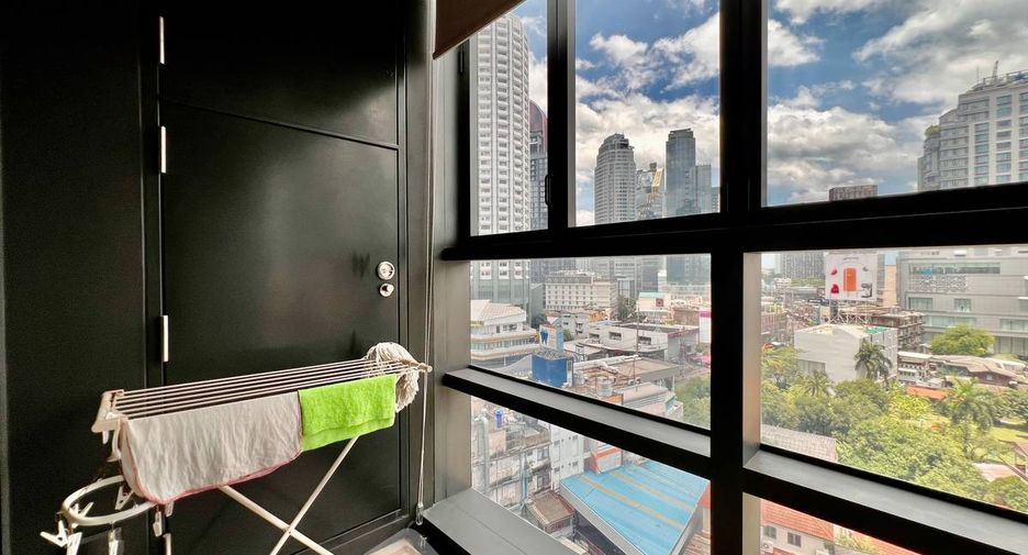 For sale 2 ベッドルーム condo in Watthana, Bangkok