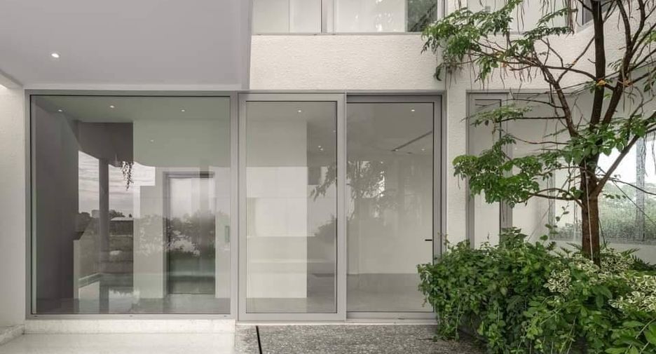 For sale 3 bedrooms villa in Prawet, Bangkok