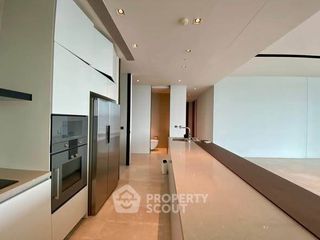 For rent and for sale 3 bedrooms condo in Khlong San, Bangkok