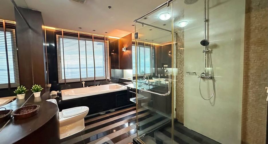 À louer et à vendre 2 chambres condo à Bang Lamung, Chonburi